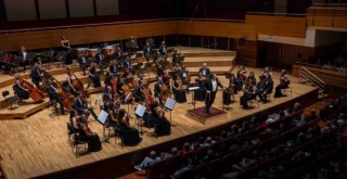 İzmir’de unutulmayacak bir klasik müzik gecesi