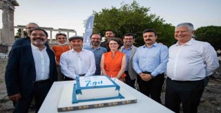 Ahmet Ümit'in son kitabının lansmanı İzmir Pergamon Antik Kenti’nde yapıldı