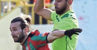 Karşıyaka'da iki isim dönüyor