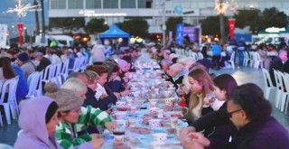 İzmir'de kentin dört bir yanında iftar sofraları kurulacak