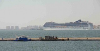 İzmir’e ilk gemi yarın geliyor