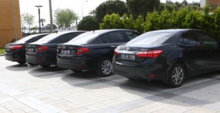 Bayraklı Belediyesi'nde makam araçları kaldırıldı