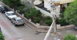 Rüzgar elektrik telini kopardı