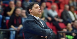 Pınar Karşıyaka antrenör arıyor...