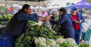 Yerel üreticiler yeniden Karşıyaka'da buluşacak