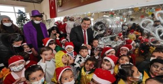 Konaklı çocukların  yılbaşı coşkusu