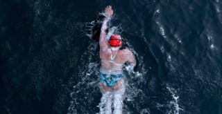 İzmirli Bengisu Avcı Kuzey Kanalı'nı en hızlı geçen Türk oldu