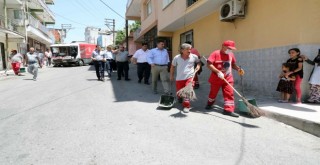 Bayraklı'nın sokakları pırıl pırıl