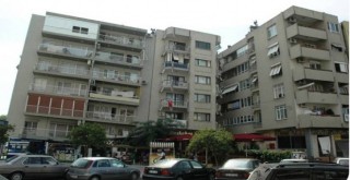 Bostanlı'daki yatık binalar için belirsizlik sürüyor
