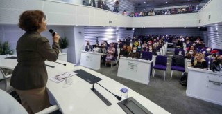 Buca’da aile ve çocuk iletişimi ele alındı