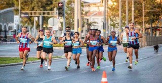 İzmir Yarı Maratonu’nda rekor heyecanı
