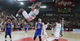 Pınar Karşıyaka, Aliağa Petkimspor karşısında