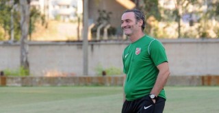 Karşıyaka Biçer ile yollarını ayırdı