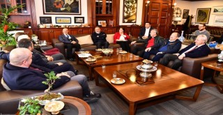 İzmir Büyükşehir Belediyesi spor kulüpleriyle reklam anlaşması yapacak