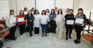 Anne adayları, Gebe Okulu’nda doğuma hazırlanıyor