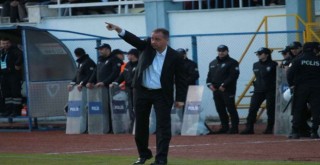 Karşıyaka'da Selahaddin Dinçel sesleri