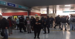 İZBAN Nergiz İstasyonu'nda intihar