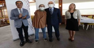 Vali Köşger’i gururlandıran başarı