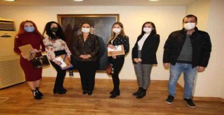 Barınak gönüllülerine Başkan Sengel'den teşekkür