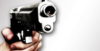 Karşıyaka'da 2 kişiye ateş açıldı: 1 ölü, 1 yaralı...