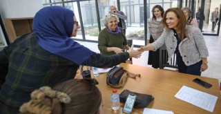 Karşıyaka'da Zübeyde Hanım Sosyal Tesisi dayanışmanın adresi oldu