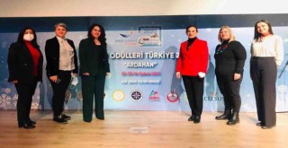 Efeslim Kart Türkiye'ye umut ışığı oldu