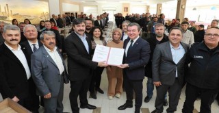 Bergama'da belediye memurları için sosyal denge sözleşmesi imzalandı