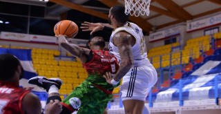 Pınar Karşıyaka İtalya'da kayıp...