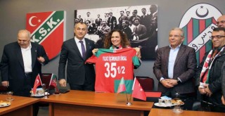 Ünsal, babasıyla KSK'yi ziyaret etti