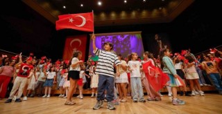 AASSM’den çocuk şarkıları yükseldi