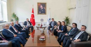 CHP Ege Bölgesi İl Başkanları, Başkan Tugay ile bir araya geldi