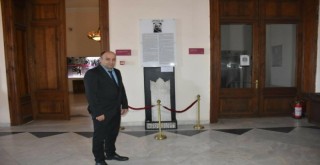 Zübeyde Hanım'ın ilk mezar taşı, Atatürk Müzesi'nde