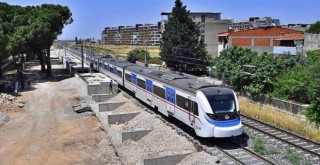 İZBAN'da 90 dakika ücretsiz aktarma tarih oluyor...