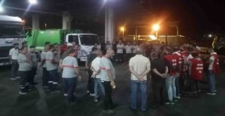 Karşıyaka Belediyesi sendikaya teklifini sundu, haber bekliyor...