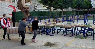 Kızılay Karşıyaka'dan Türk Birliği'ne masa ve sandalye...