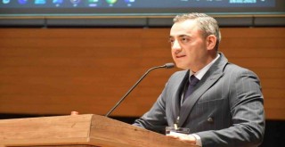 İzmir Kent Konseyi Başkanlığı'na Özgür Topaç seçildi