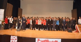 Karşıyaka’da İstiklal Marşı’nın kabulü kutlandı