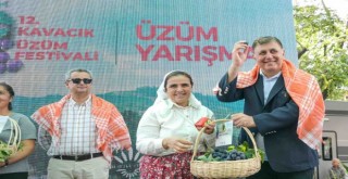 Başkan Tugay: Üreticilerimizin her zaman yanında olacağız