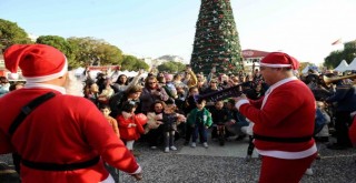 Karşıyaka'da Yeni Yıl Festivali başladı