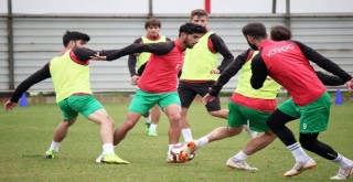 Karşıyaka, Bergama maçı hazırlıklarını sürdürüyor