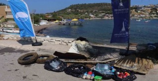 Kıyı ve deniz dibi temizliği sürüyor