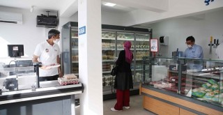 Karşıyaka Belediyesi Kent Market açtı