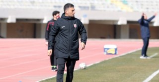 Cezayir: Üst üste 3 veya 4 galibiyet bizi Play-Off'a taşır