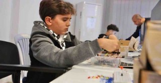 Çeşme’de Robotik Kodlama eğitimleri başladı