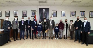 Minik öğrencilerden Egeli sağlık çalışanlarına mektup