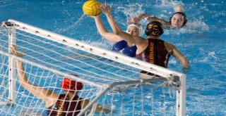 İzmir Büyükşehir üst üste dördüncü lig şampiyonluğu peşinde