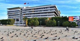 Büyükşehir'in binası güçlendirmeye uygun değil