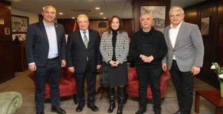 Eski başkanlardan Karşıyaka Belediye Başkanı Ünsal'a ziyaret