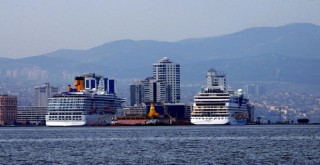 Kruvaziyer gemiler İzmir'e geri dönüyor