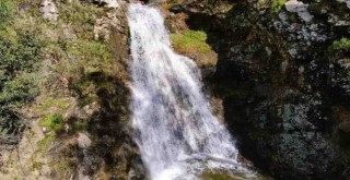 Karşıyaka'nın saklı şelalesi...